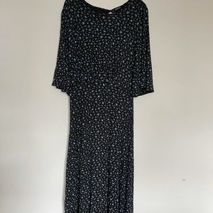 Boohoo floral flutter sleeve maxi dress NWT